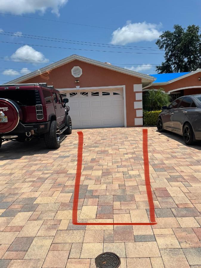 Twelve Oaks Modern Independent Apartment Tampa Exterior foto